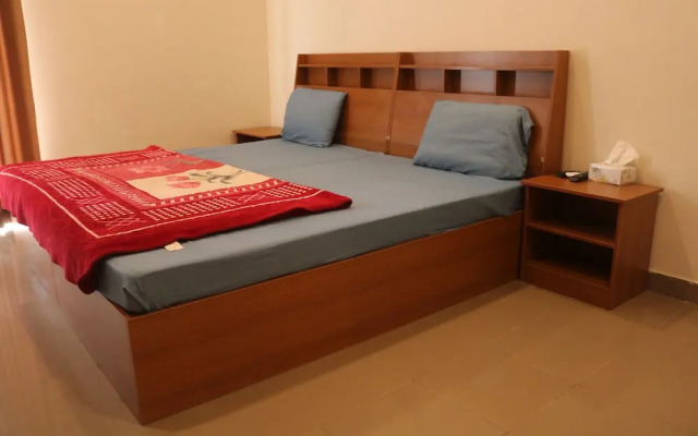 City Home Guest House F-8