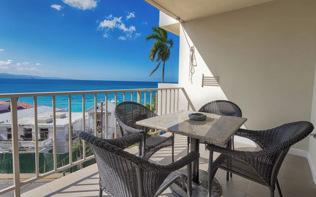 Montego Bay Club Apartments