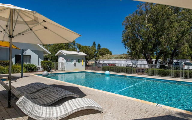 Escape to 64 at Cape View Resort