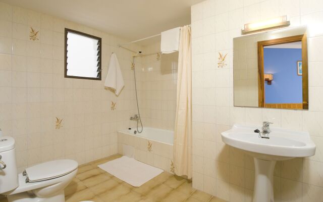 Casual Bahía Ibiza Hotel