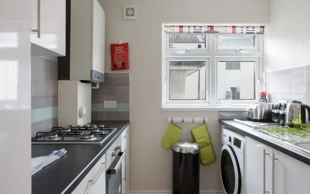 Upper Strand Apartment