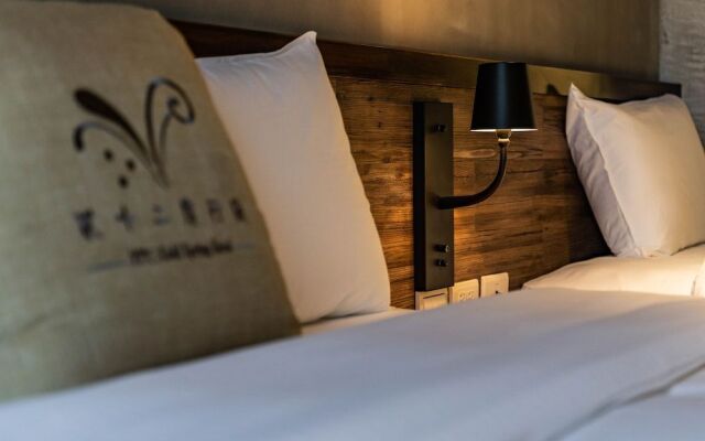 22°C Cold Spring Hotel