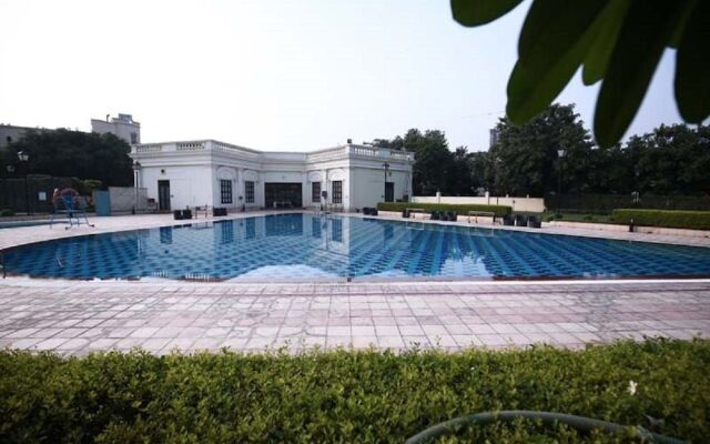 DLF Club 3