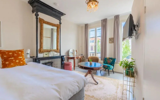 LOT Hotel