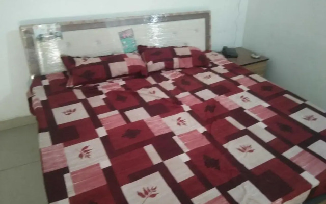 Oyo 700124 Shri Yadhavanshi