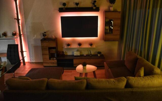 Alexander apartment serres