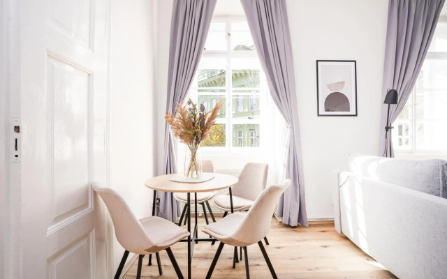 Bright Apartment in Old Town by Prague Days
