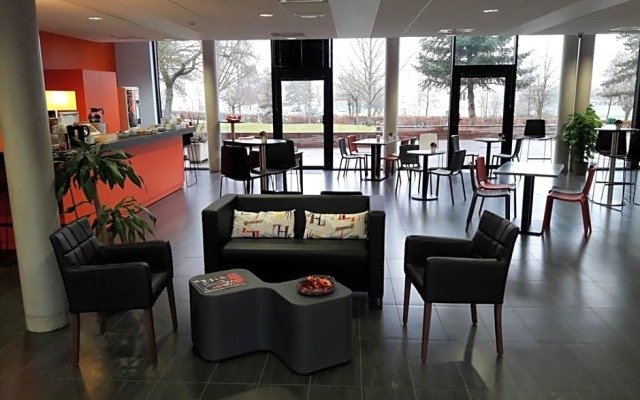 Adonis Dijon Maison Internationale