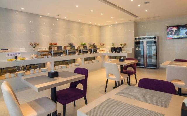 Lavande Hotel Yibin University City Exhibition Center