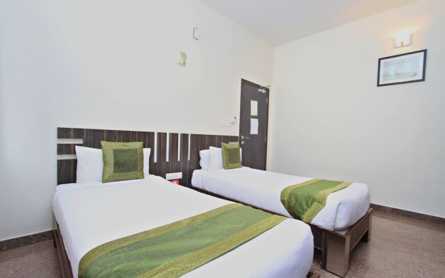 OYO 10009 Hotel iOliten
