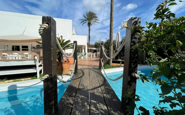 Boutique Hostal Salinas