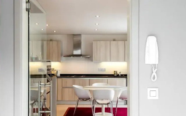 Brebis Halldis Apartment