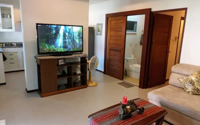 Peaceful 1 BR home in private residence