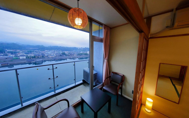Shokyoto No Yu Mikuma Hotel