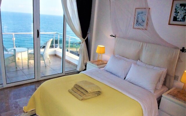 Ocean View Family Villa, Sleeps 2-10, Private Pool, Wifi, Internet Tv & Acs