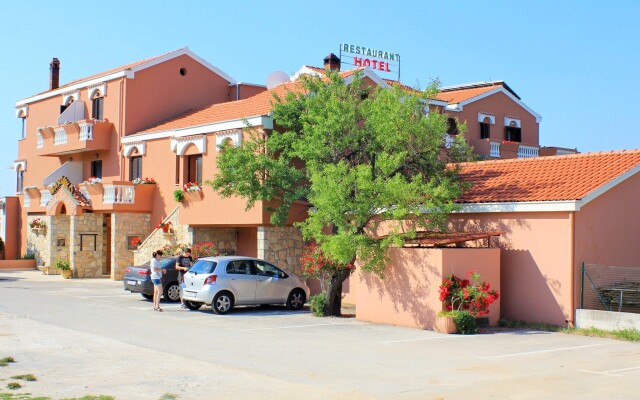 Hotel Marinko