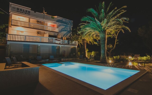 Pool Apartments Galeb