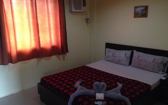 Poleng Suites Hotel