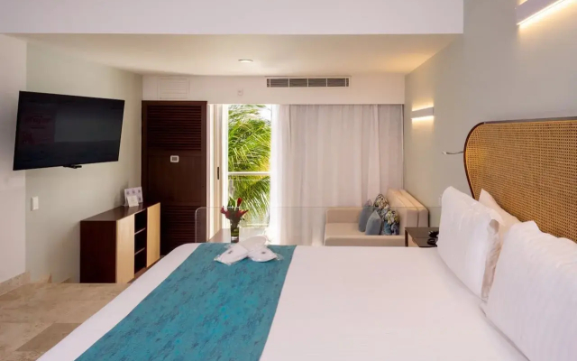 Sunset Royal Beach Resort - All Inclusive
