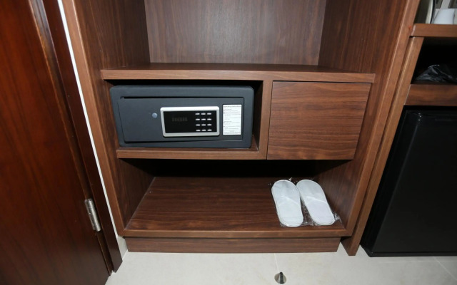 WE Hotel