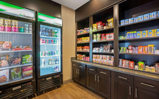 La Quinta Inn & Suites by Wyndham Tumwater - Olympia