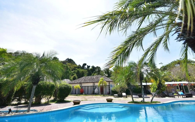Reef Resort