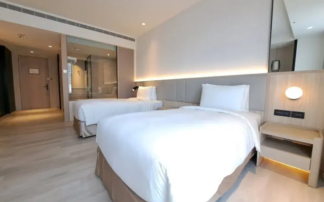 Boutech Wuri Village Hotel