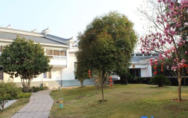 Qingzhu Hotel