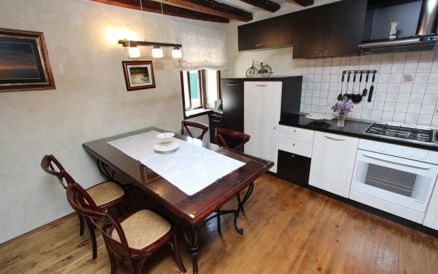 Apartment Midea