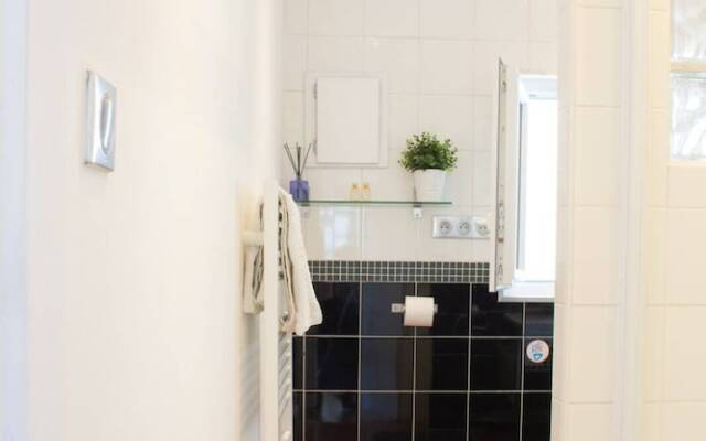 Ossuna Sunshine heart of Biarritz by GuestReady