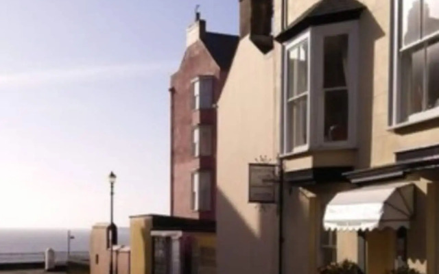 Myrtle House Hotel