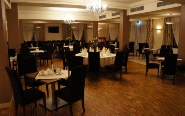 Hotel Camelot