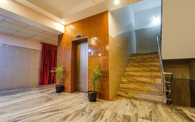 Fabhotel Skyry I