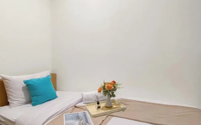 Relaxing And Scenic 2Br At Meikarta Apartment