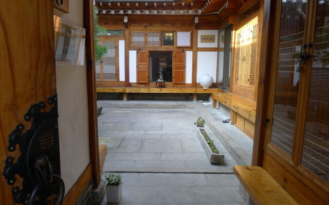 Xiwoo Hanok Guesthouse