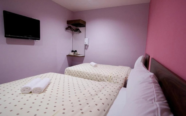 OYO 89480 Dream House Hotel