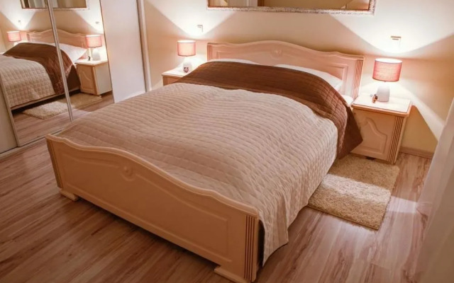 Five Stars Apartments