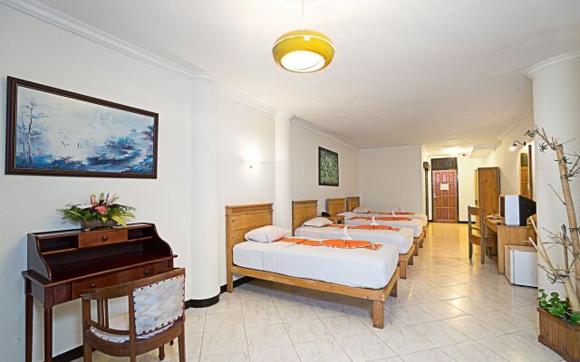 Royal Hotel and Convention Tretes