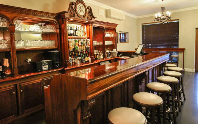 The Victorian 1906 Hotel