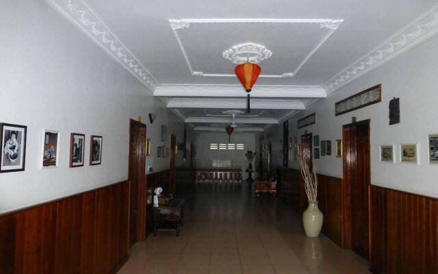 Baphuon Villa