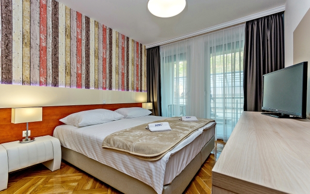 Aparthotel Adeo