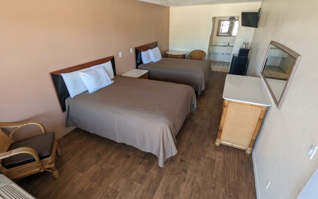 Summer Breeze Motel