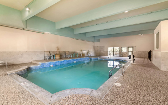 Best Western Plus Landmark Inn
