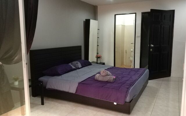 Desire Guesthouse Patong