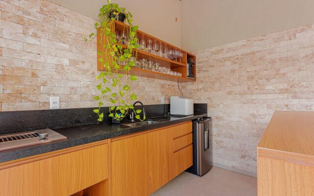 IT55 Ótima Casa 3 Suítes com Piscina e Churrasqueira