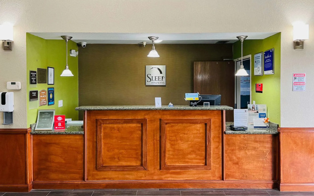 Clarion Pointe Lakeland I-4