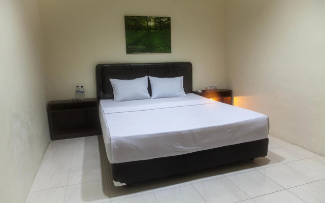 Mahkota Hotel Genteng