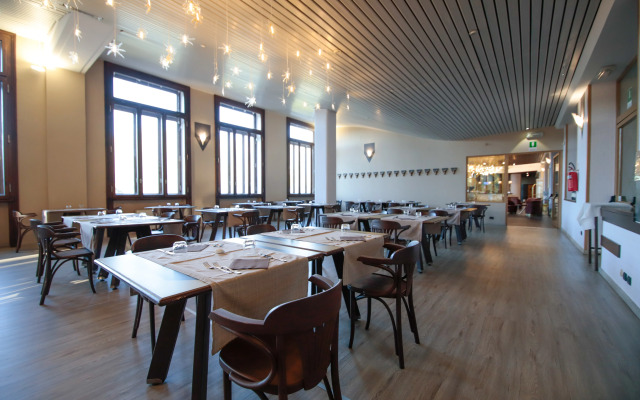 Pràcatinat Hotel & Restaurant