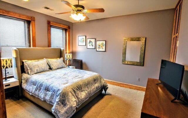 3Br, 1 Bath, Sleeps 6 8 3 Bedroom Apts