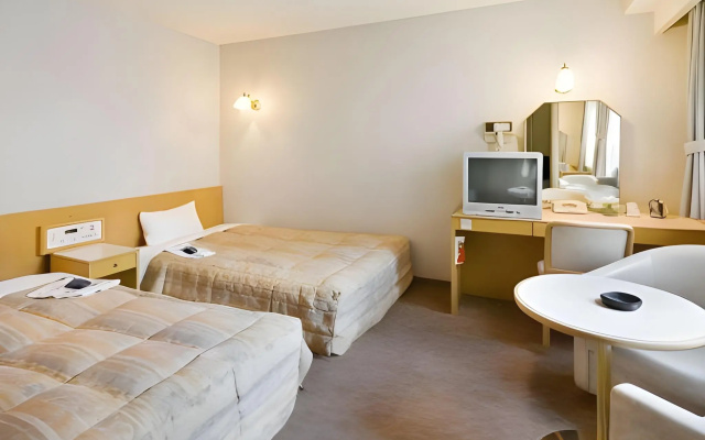 Hotel Taihei – Guest Rooms – Matsuyama